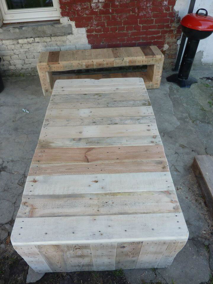 Repurposed pallet coffee table