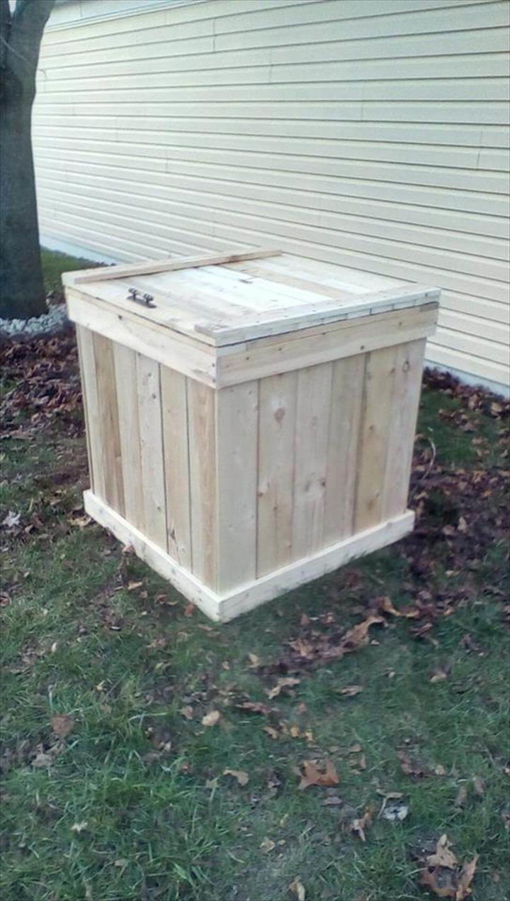 accent pallet square chest