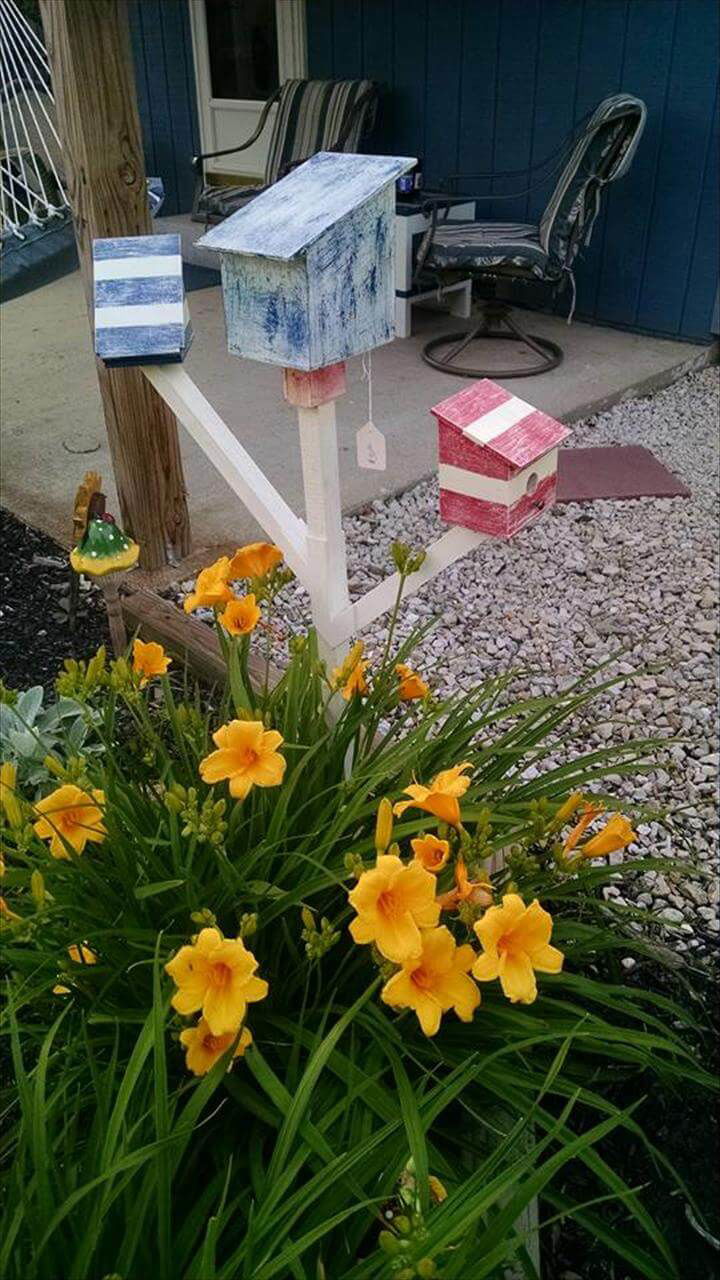 handmade pallet birdhouses