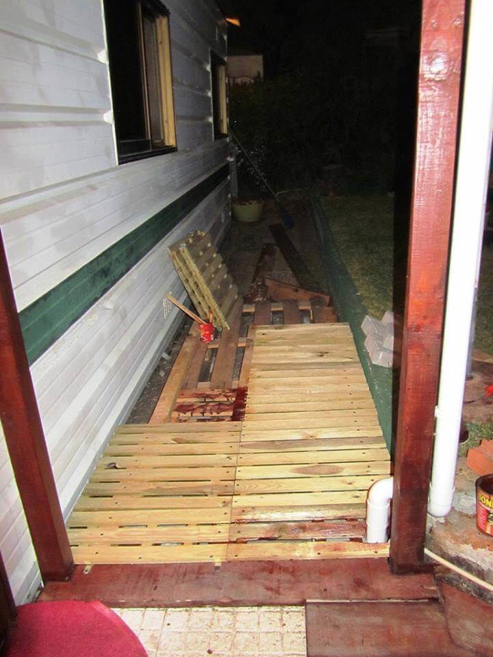 pallet walkway installation