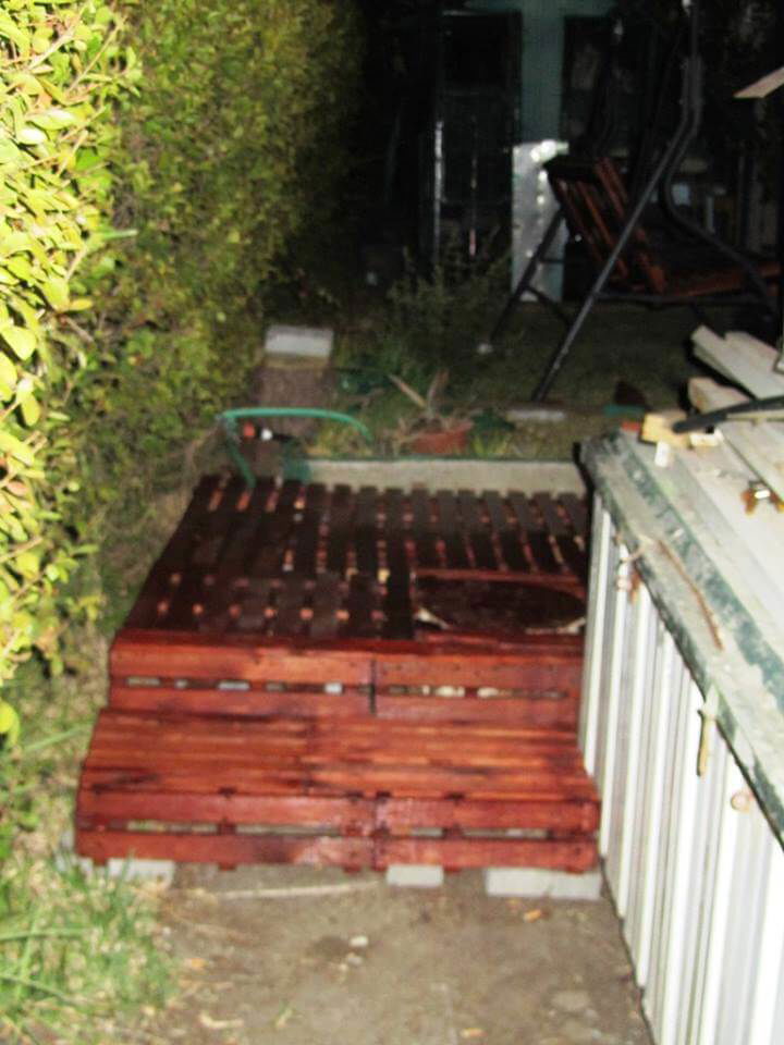 wooden pallet walkway