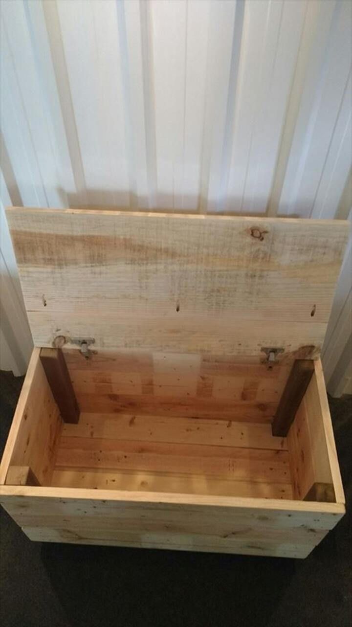 pallet storage box