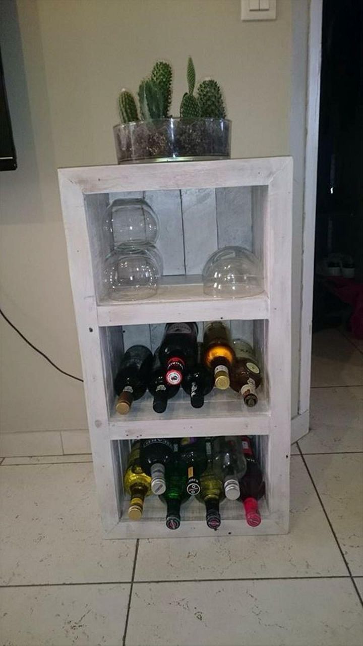 handmade-pallet-beverage-bottle-rack