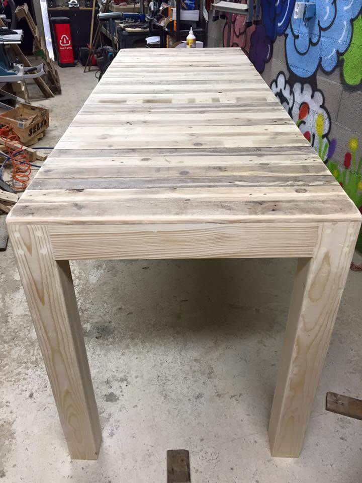 diy pallet multi functional table
