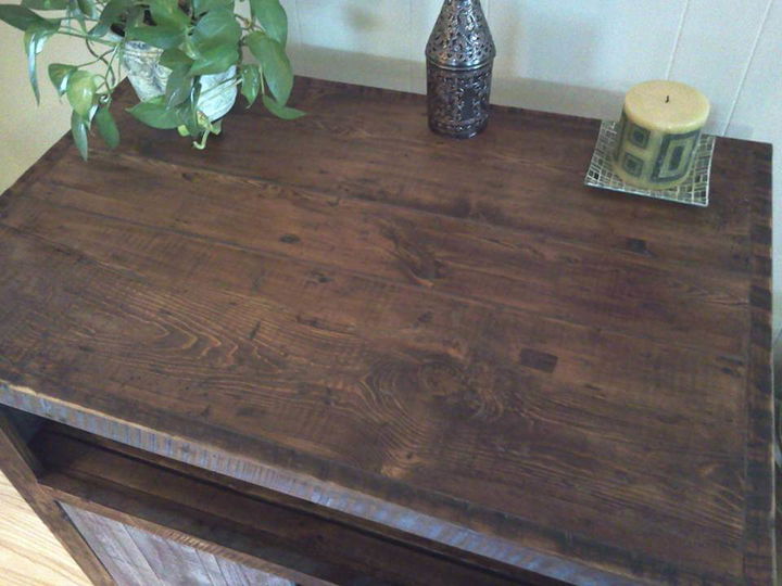 repurposed pallet console table