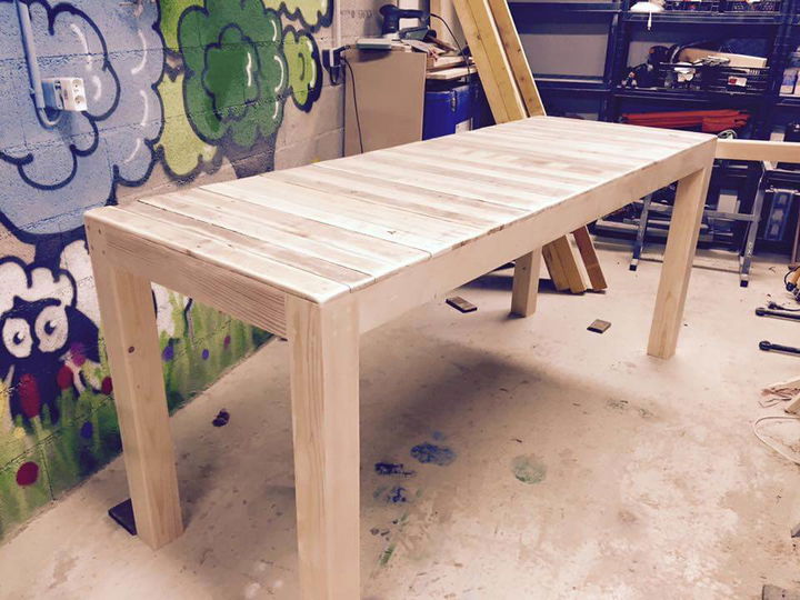 Recycled pallet multi functional table
