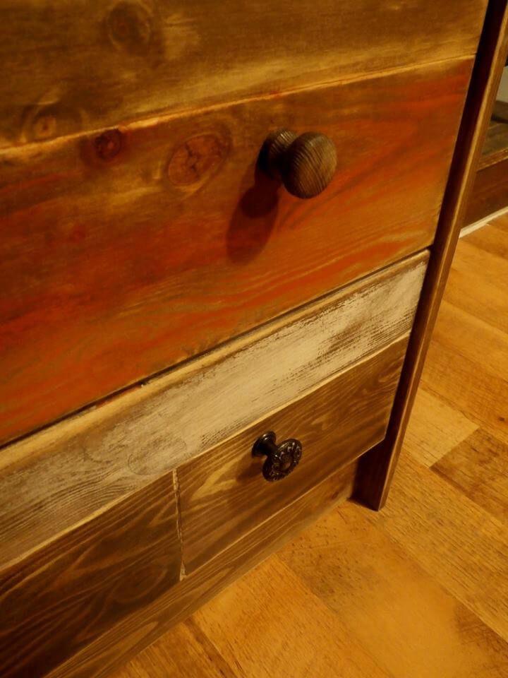 low-cost wooden pallet side table or dresser