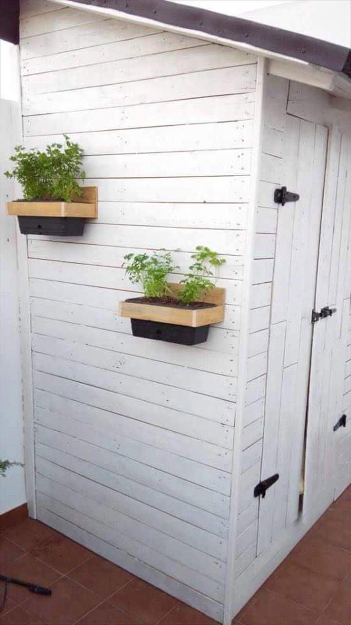 wooden pallet storage shed