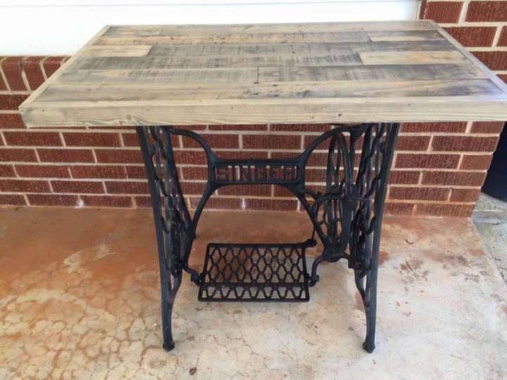 Pallet Table With Old Sewing Machine Base