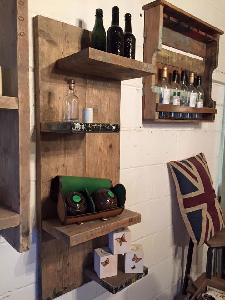 pallet wall mounted shelf unit
