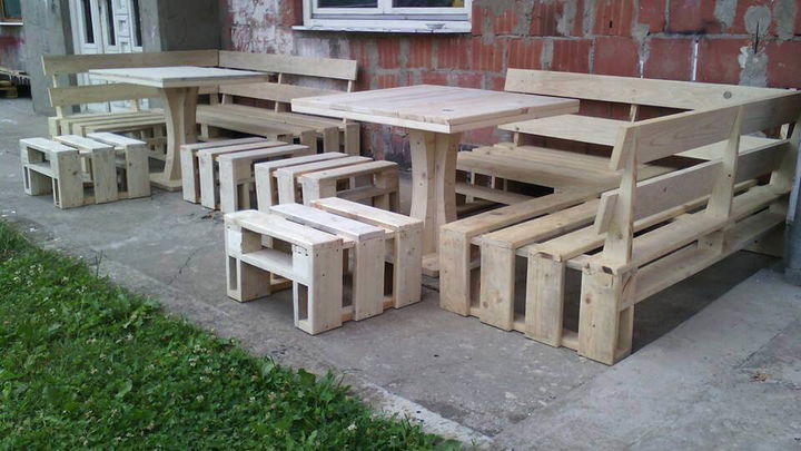 wooden pallet patio sofa set
