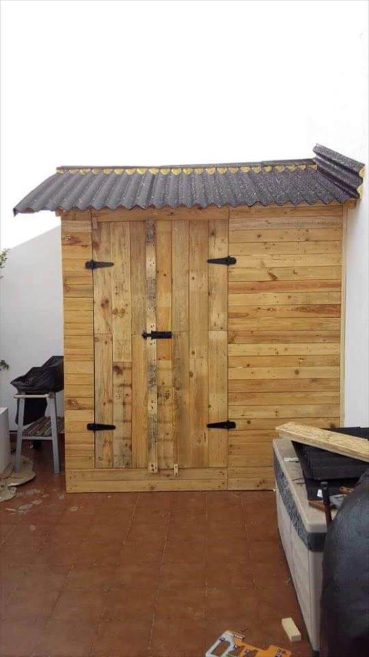 Wooden Pallet Storage Shed