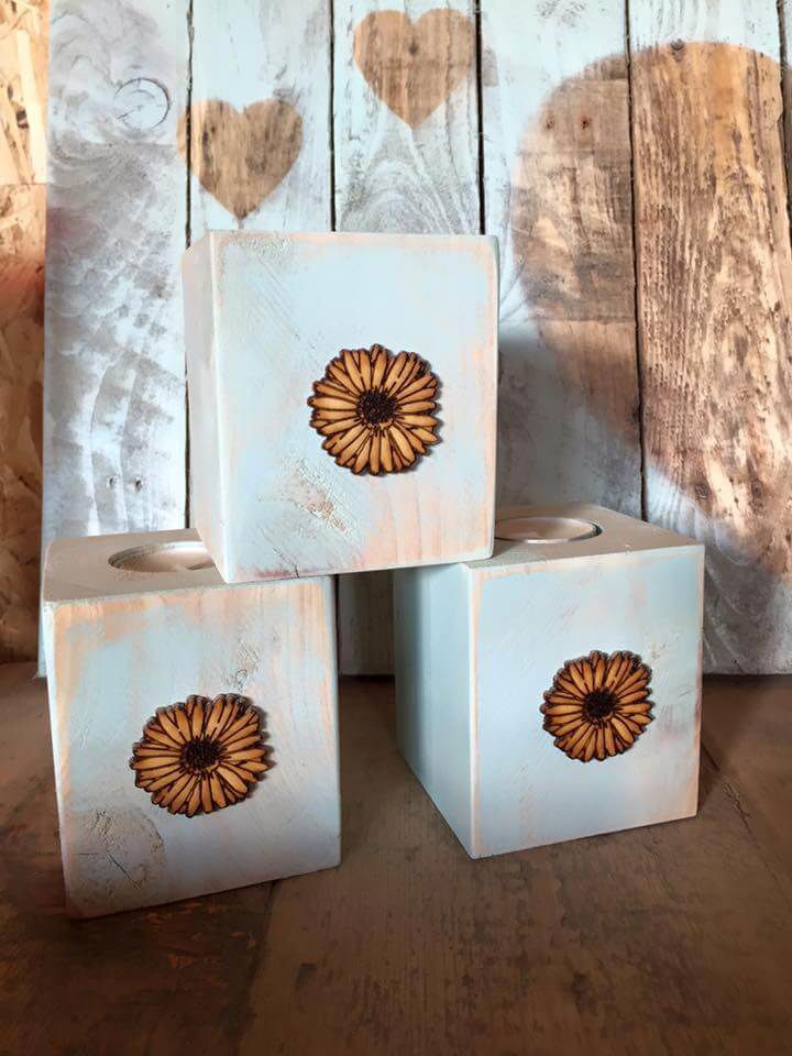 pallet sunflower tealight holders