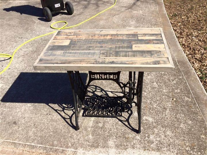 diy pallet table and old machine base table
