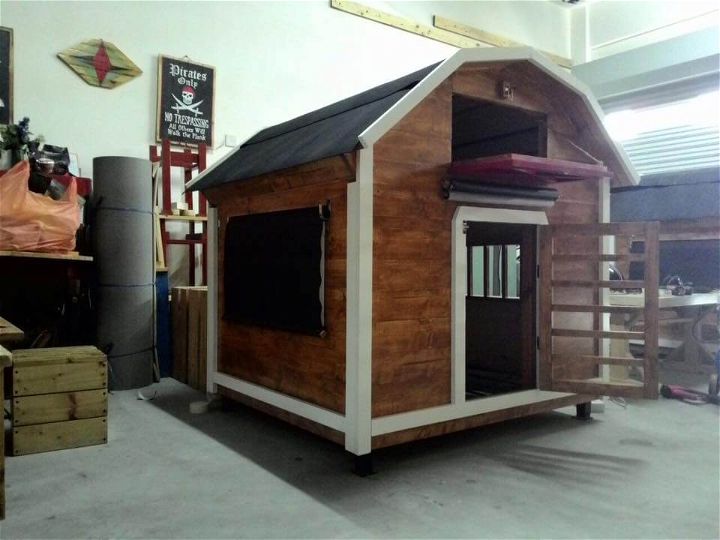 DIY Wonderful Pallet Dog House