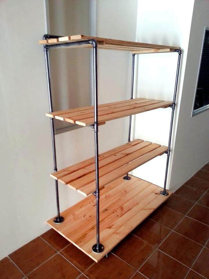 diy pallet and metal pipe storage rack
