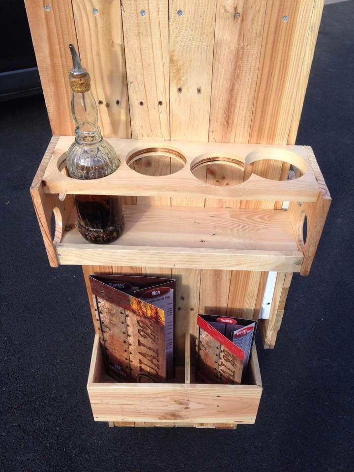 self-installed pallet beverage bottle rack