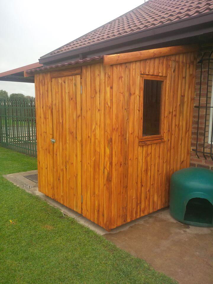 Recycled pallet tool shed