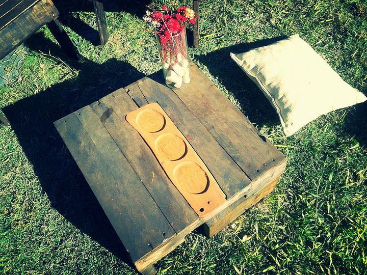 super rustic wooden pallet low coffee table