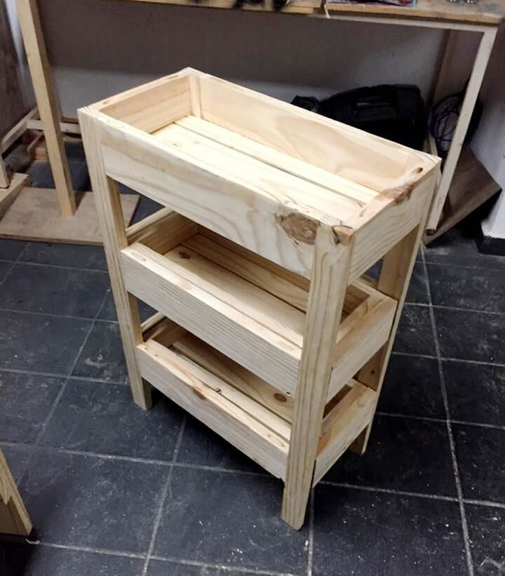 recycled pallet fruit and vege organizer