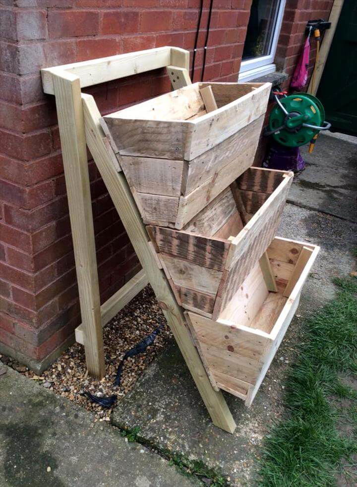 recycled pallet fruit and vegetable organizer