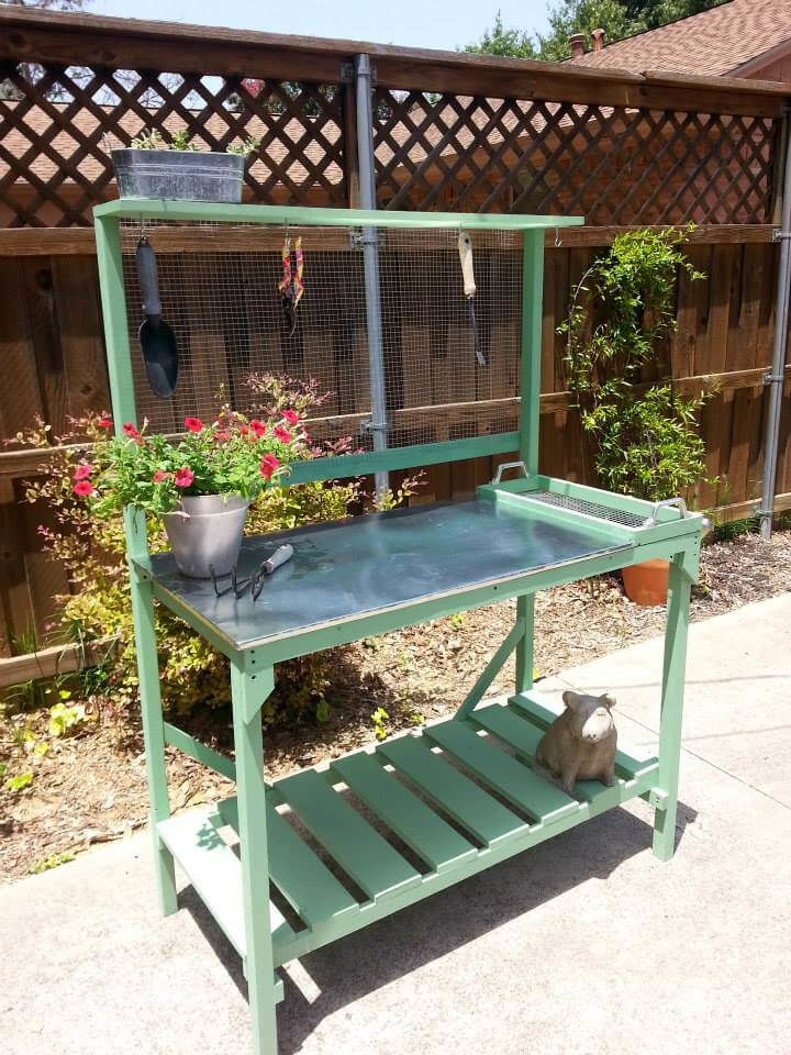 pallet and metal potting bench