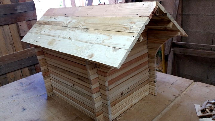 pallet-made mailbox