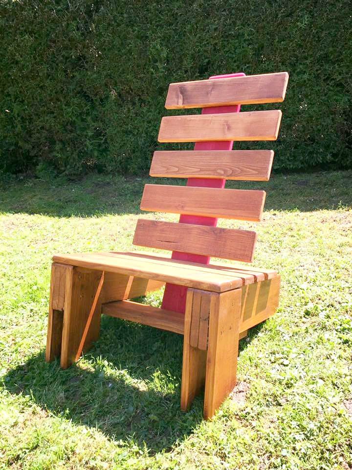 Pallet Lounge Chair - DIY Wood Projects