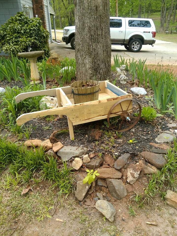 no-cost pallet and old cart wheel wheelbarrow
