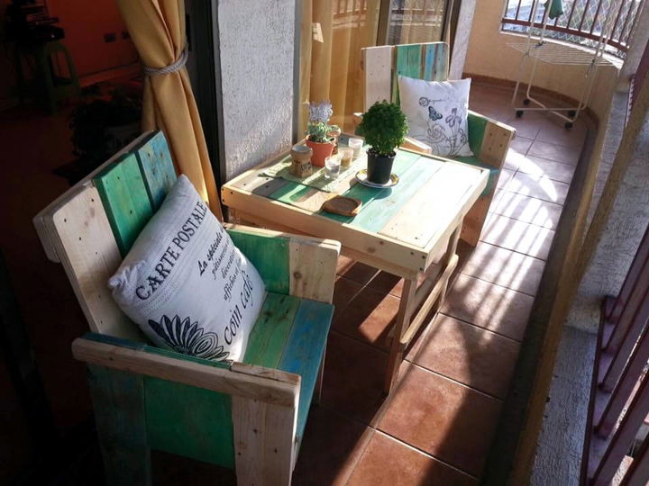 Recycled pallet balcony furniture