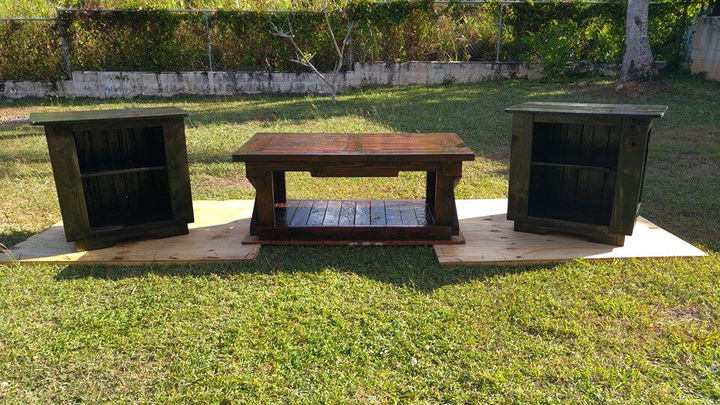 no-cost pallet coffee table and side tables