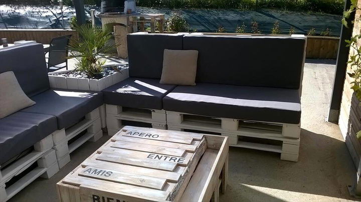 diy pallet dresser table