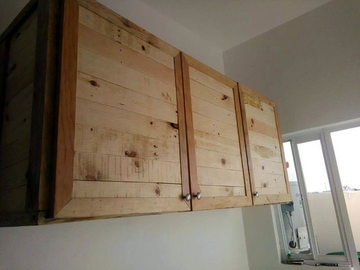 Kitchen Wholly Made From Recycled Pallets