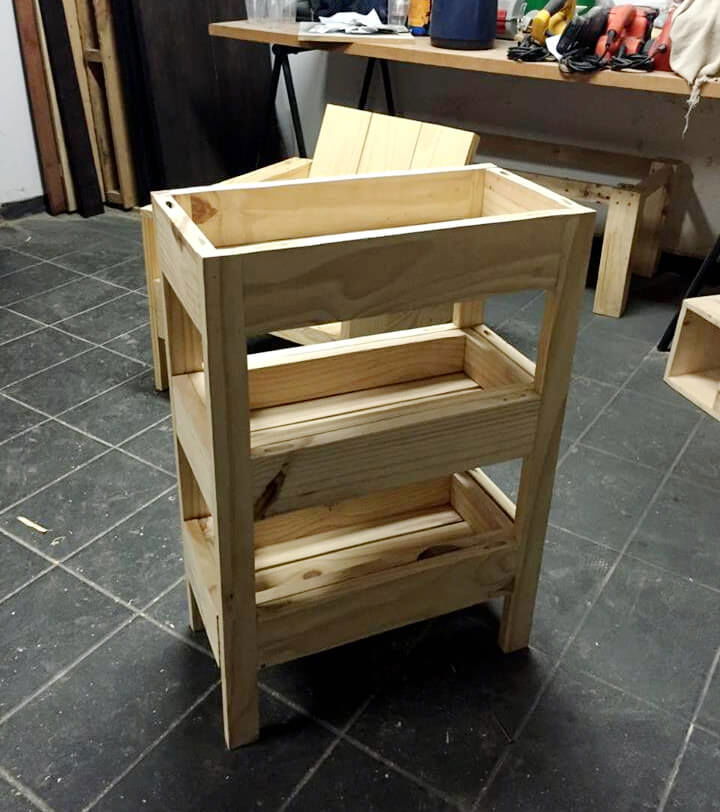 handmade pallet kitchen fruite and vege organizer