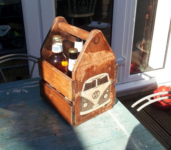 pallet beverage holder