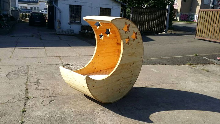 robust wooden pallet moon baby cradle