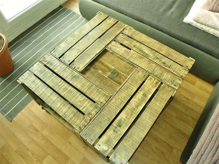 no-cost wooden pallet crate coffee table