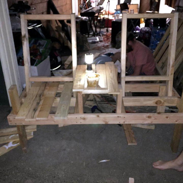 Wooden pallet double bench seat