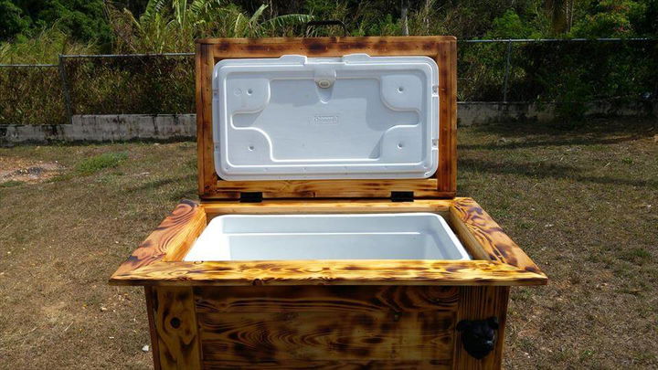 reclaimed pallet outdoor cooler holder