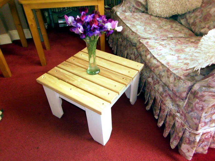 rustic pallet wood mini side or end table