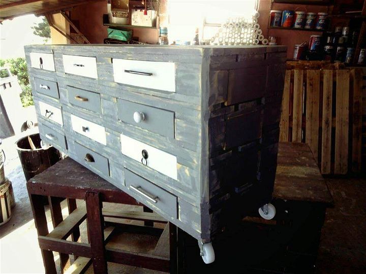 Gorgeous pallet chest of drawers