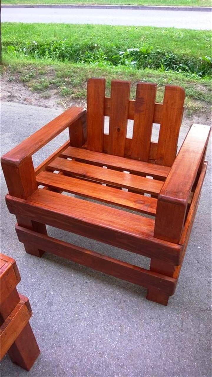 wooden pallet chair